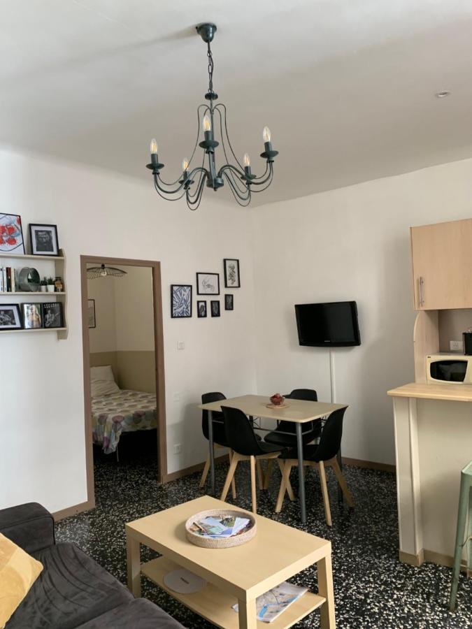Au Coeur Du Quartier De La Roquette Arles